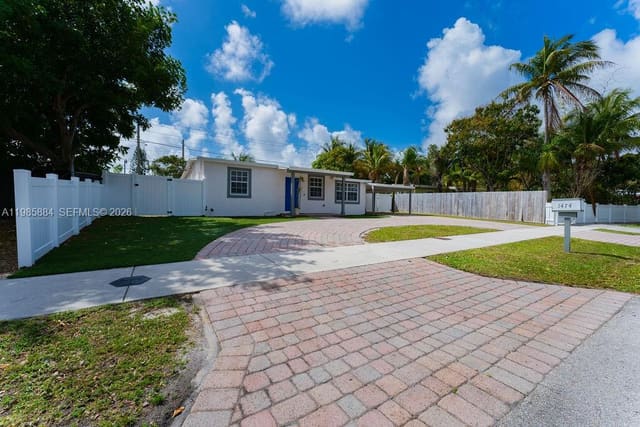 1474 NE 48th Court, Pompano Beach, FL 33064