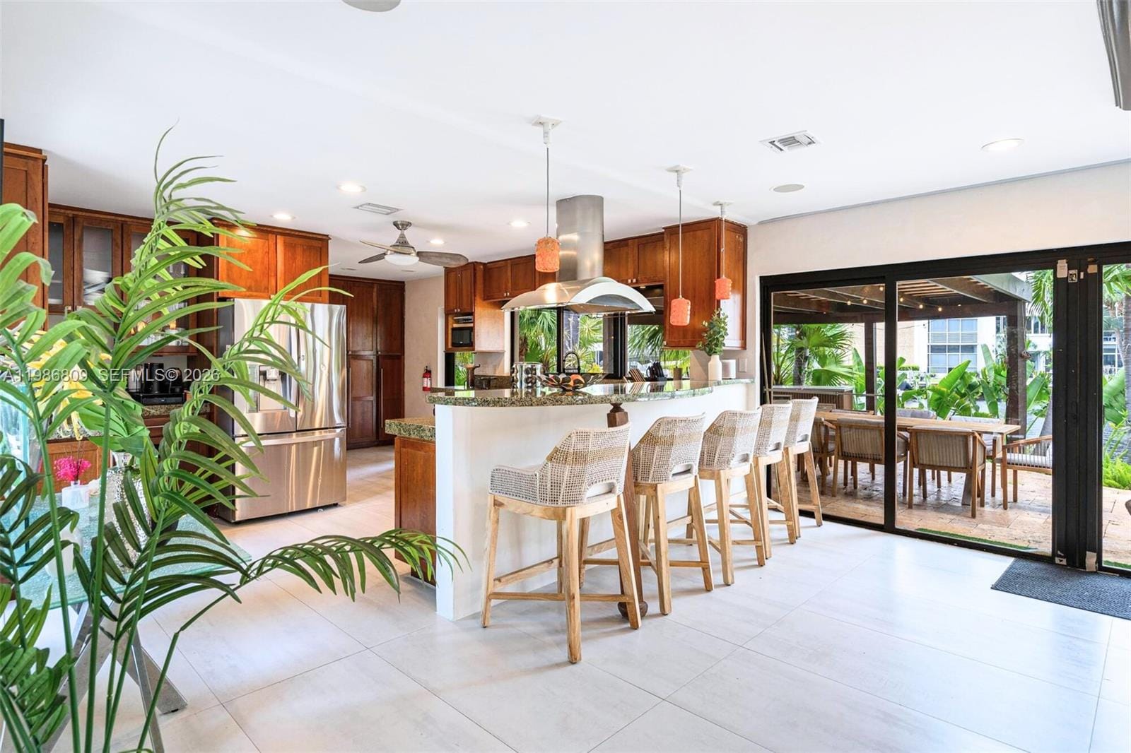 1675 Coral Gardens Drive — photo 5