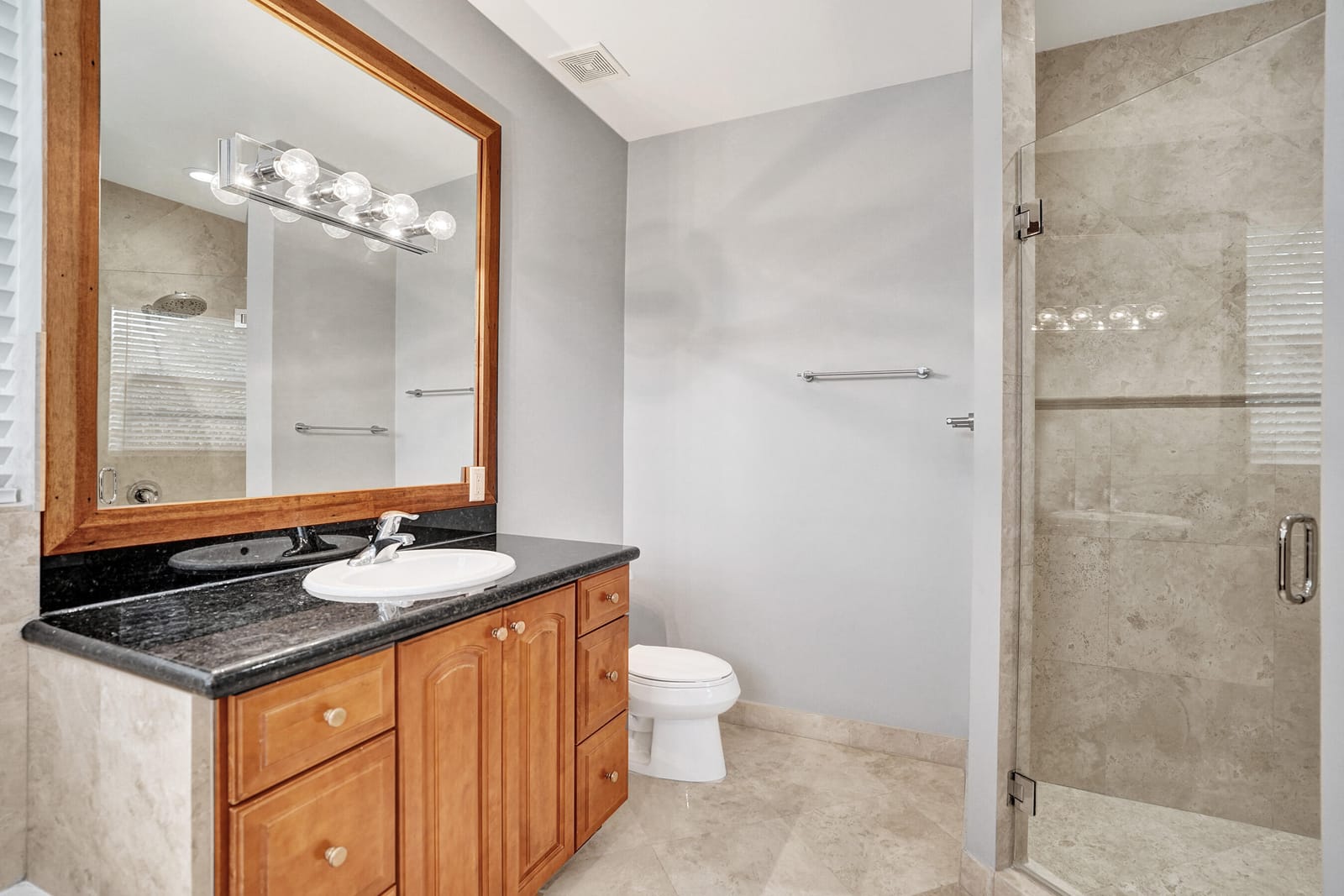 850 SW 11th Court 850, Fort Lauderdale, FL 33315 photo 16