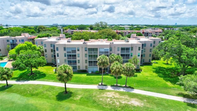 1831 Sabal Palm Drive 306, sold in Condo 2 Of Sabal Palm Con, Davie, FL