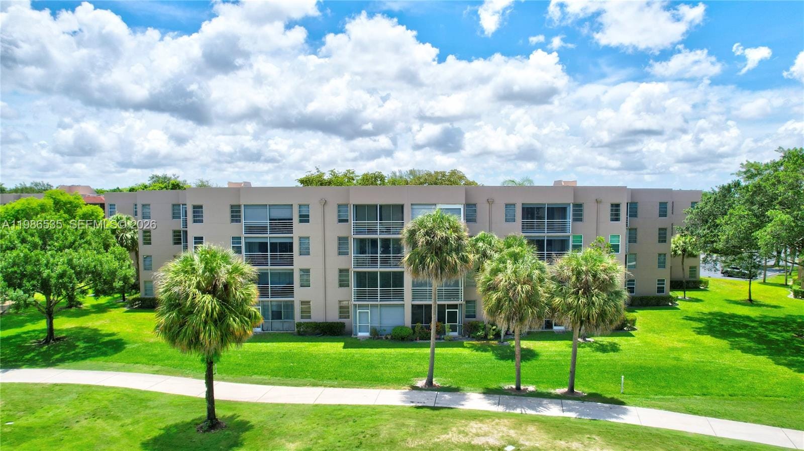 1831 Sabal Palm Drive 306 — photo 2