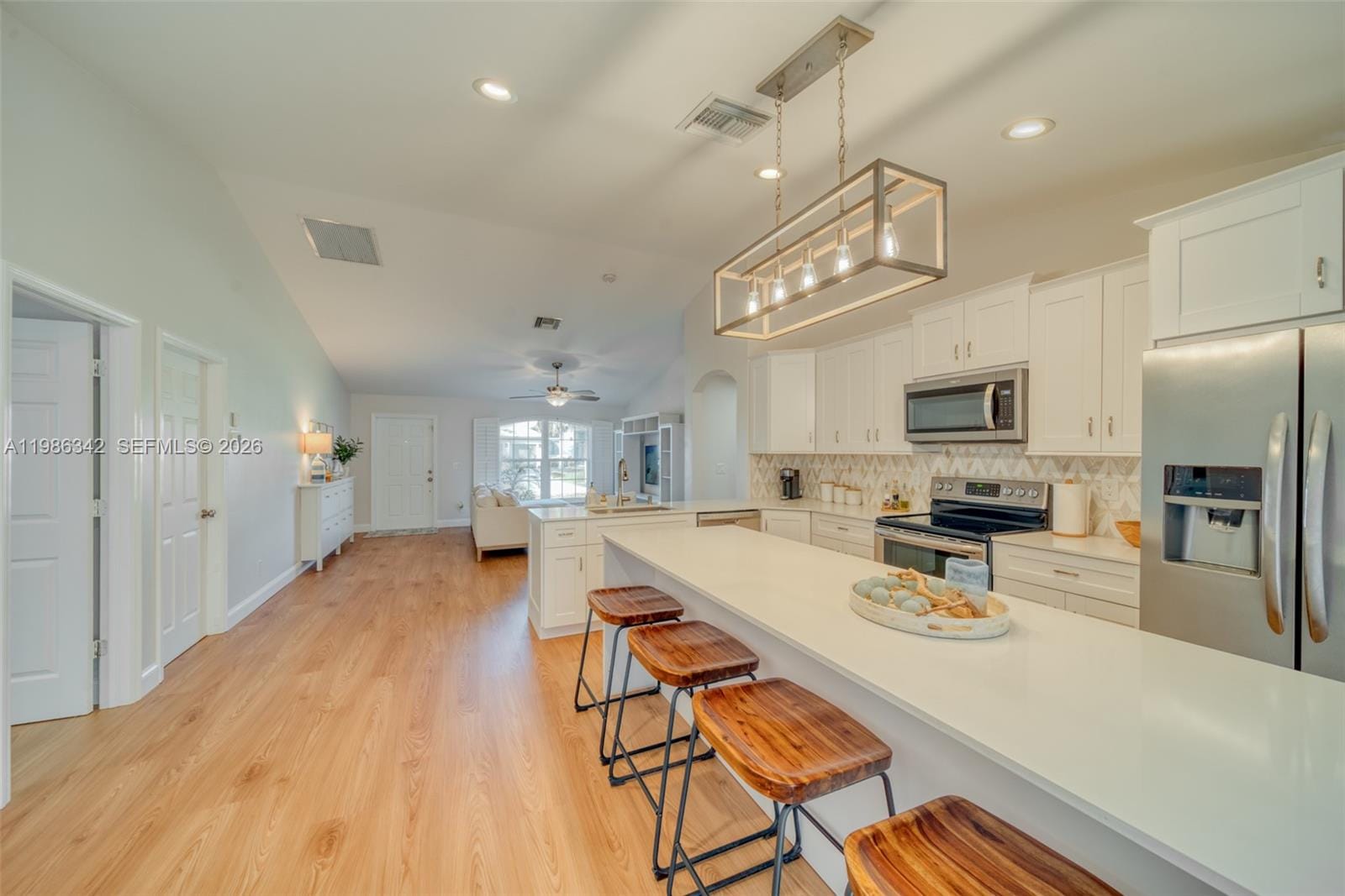 2847 SW 26th Place — photo 12