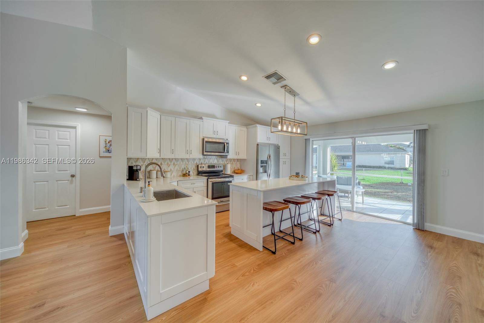 2847 SW 26th Place