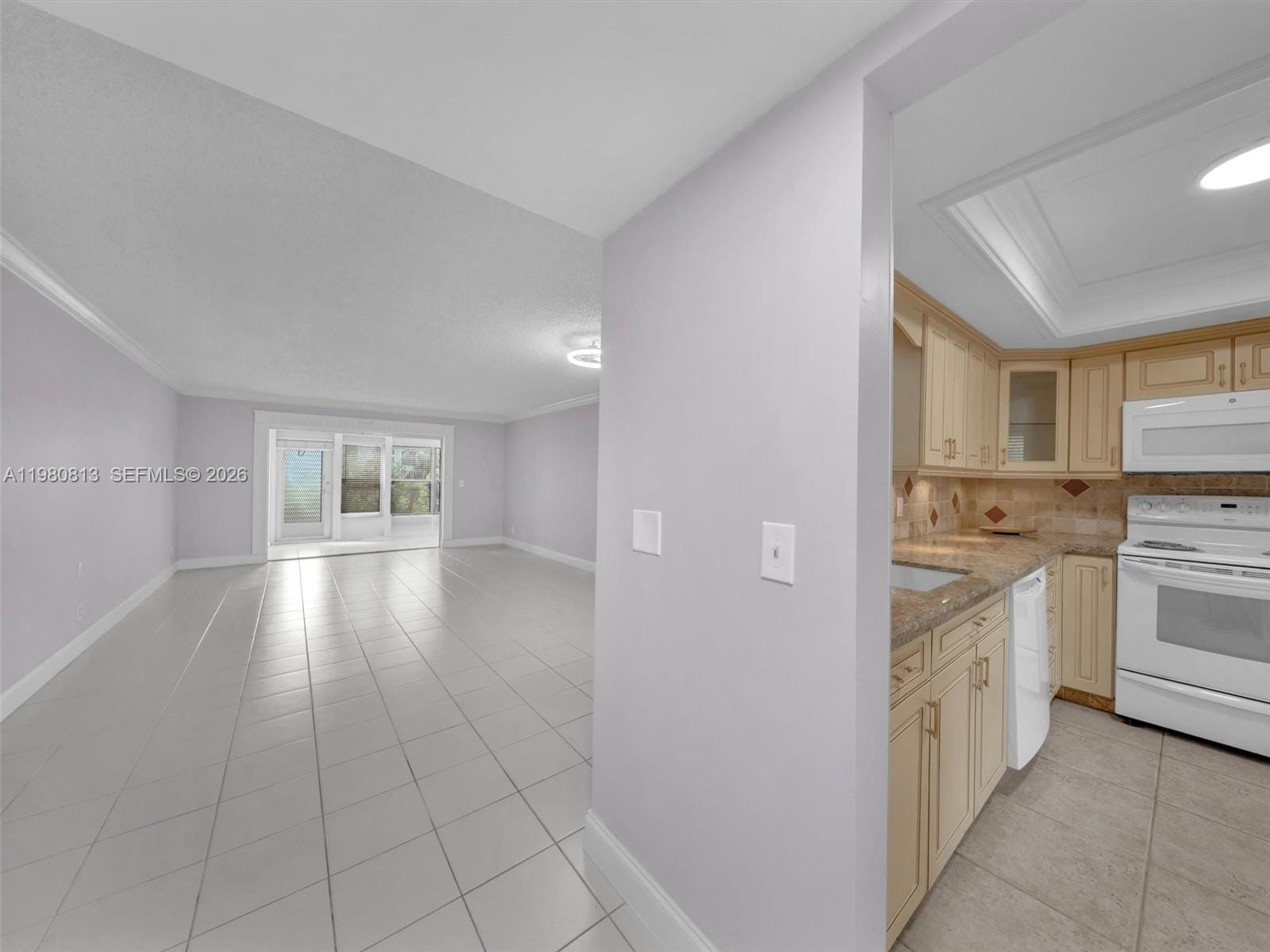 14873 Cumberland Drive 1040, Delray Beach, FL 33446 photo 8