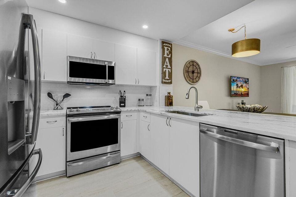 11785 St Andrews Place 104 — photo 6