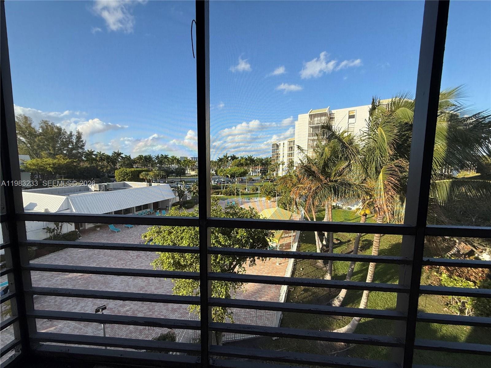 20400 W Country Club Drive 412, Aventura, FL 33180 photo 15