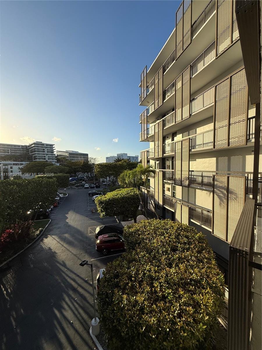 20400 W Country Club Drive 412, Aventura, FL 33180 photo 16