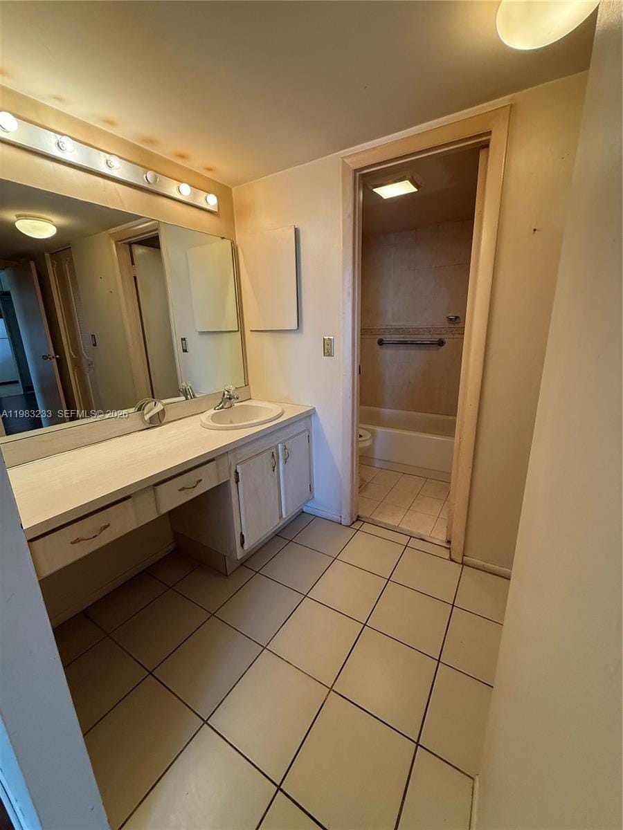 20400 W Country Club Drive 412, Aventura, FL 33180 photo 8