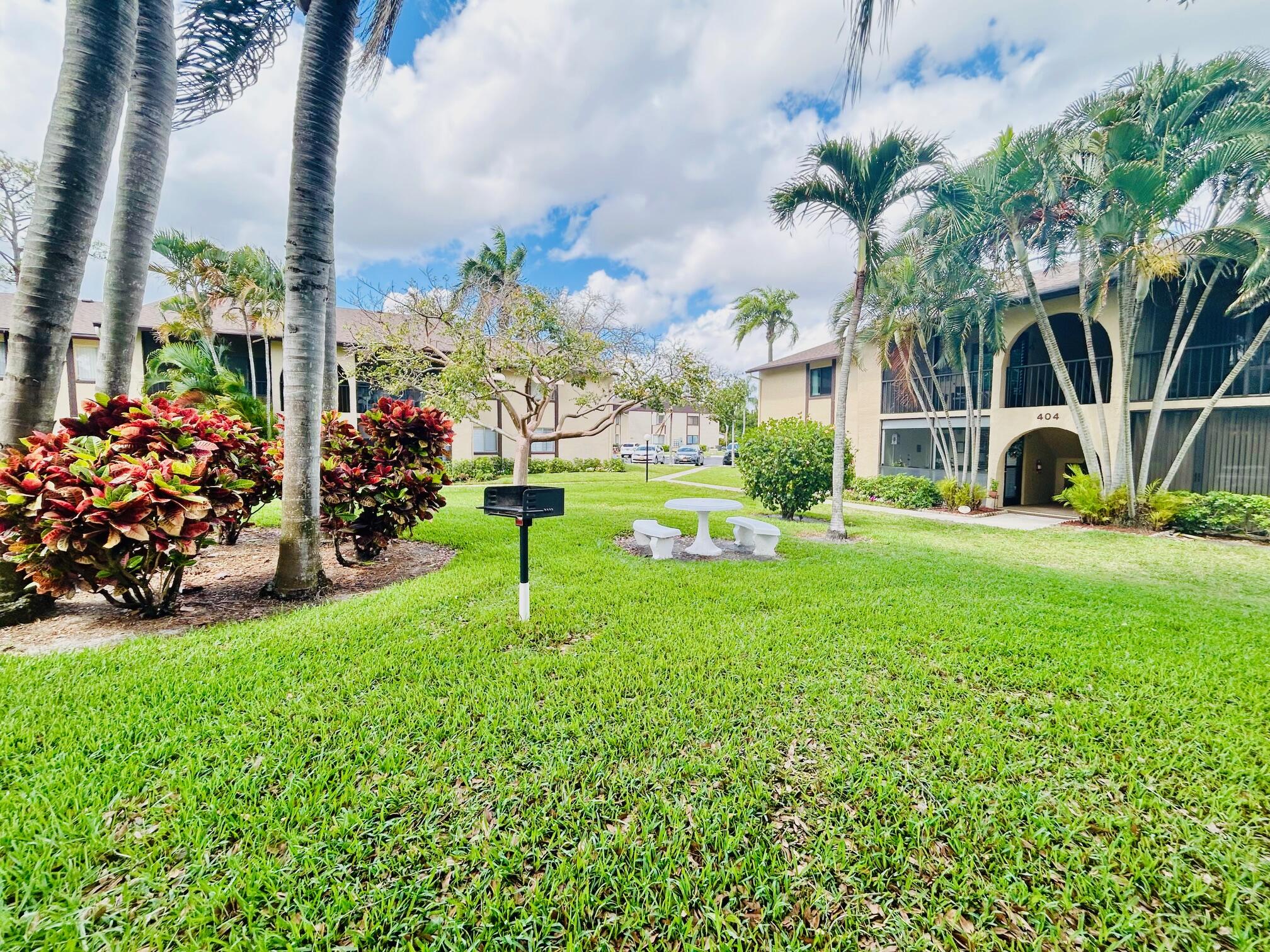 408 Pine Glen Lane C-2, Greenacres, FL 33463, Greenacres