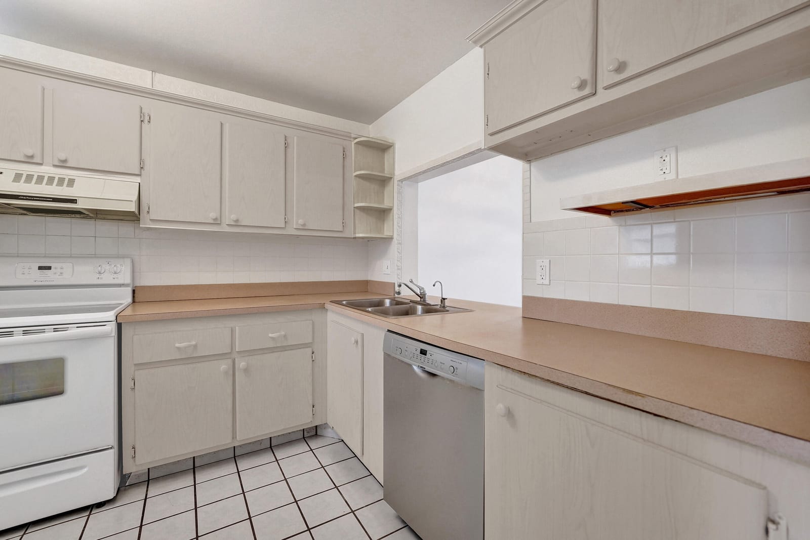 9470 Poinciana Place 308 — photo 9
