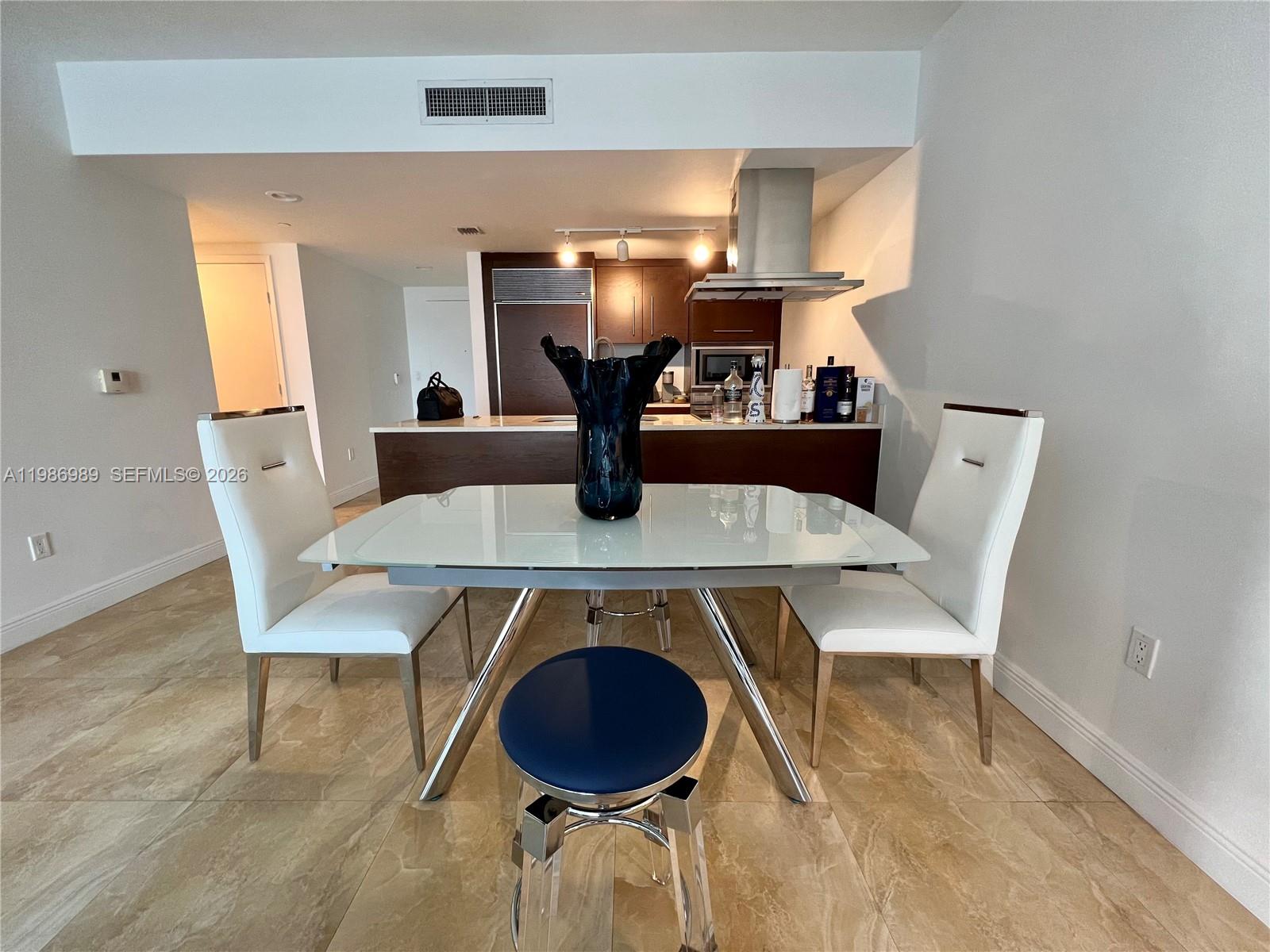 495 Brickell Avenue 2707, Miami, FL 33131, Miami