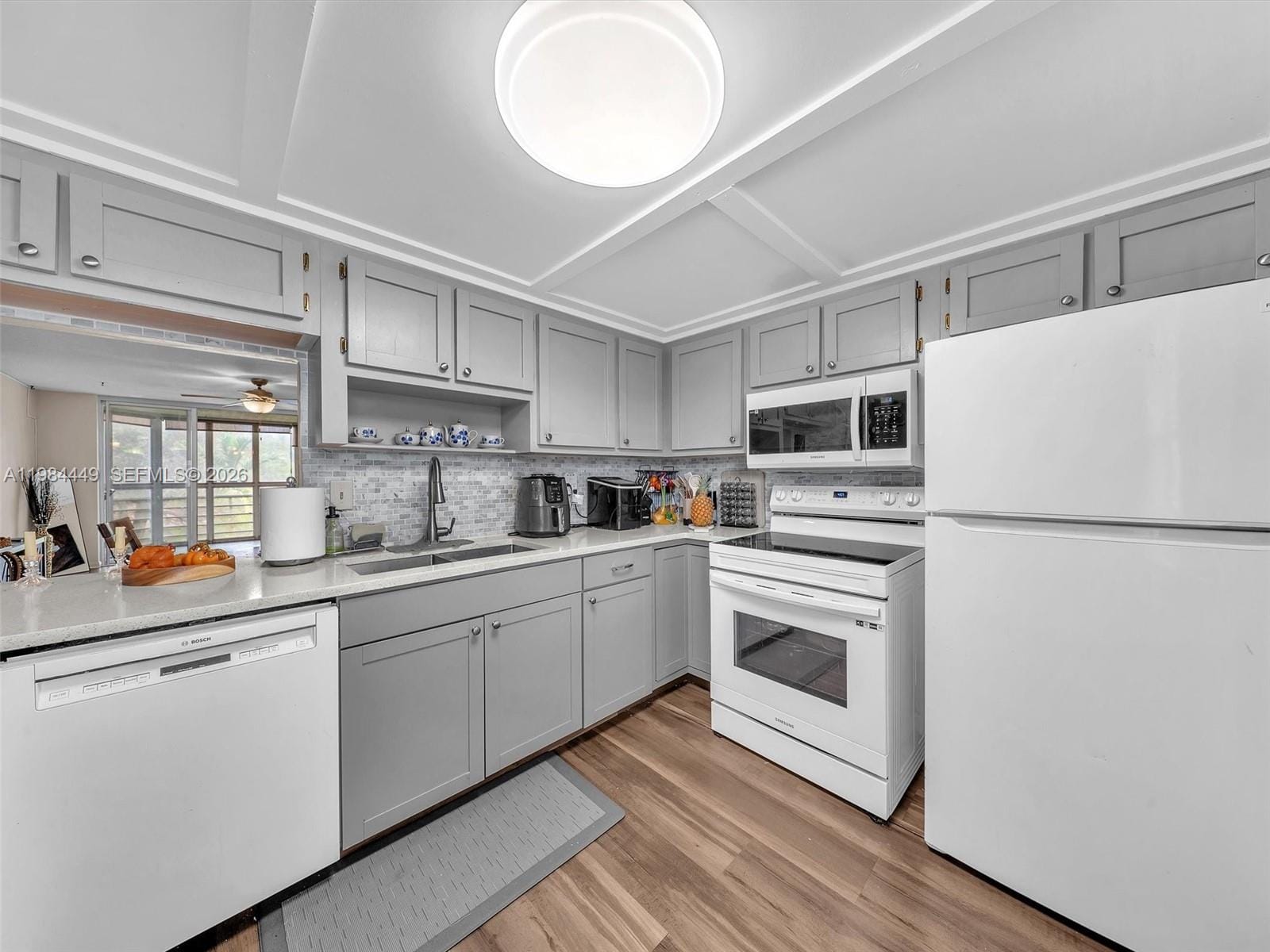 1101 NE 191st Street 307, Miami, FL 33179 photo 11