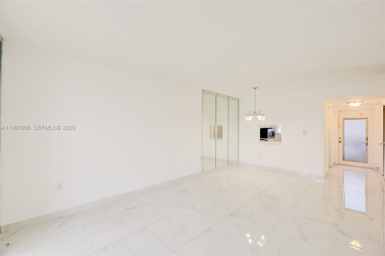 8951 Sunrise Lakes Boulevard 105 — photo 11