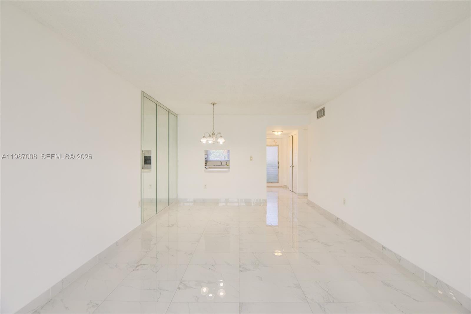8951 Sunrise Lakes Boulevard 105 — photo 12
