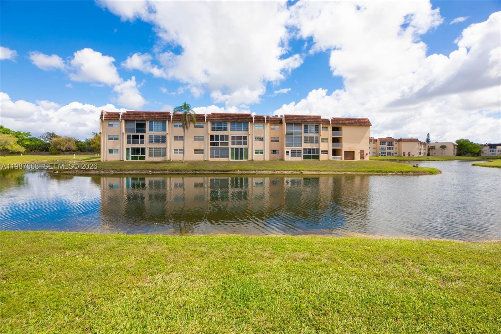 8951 Sunrise Lakes Boulevard 105, Sunrise, FL 33322 photo 30