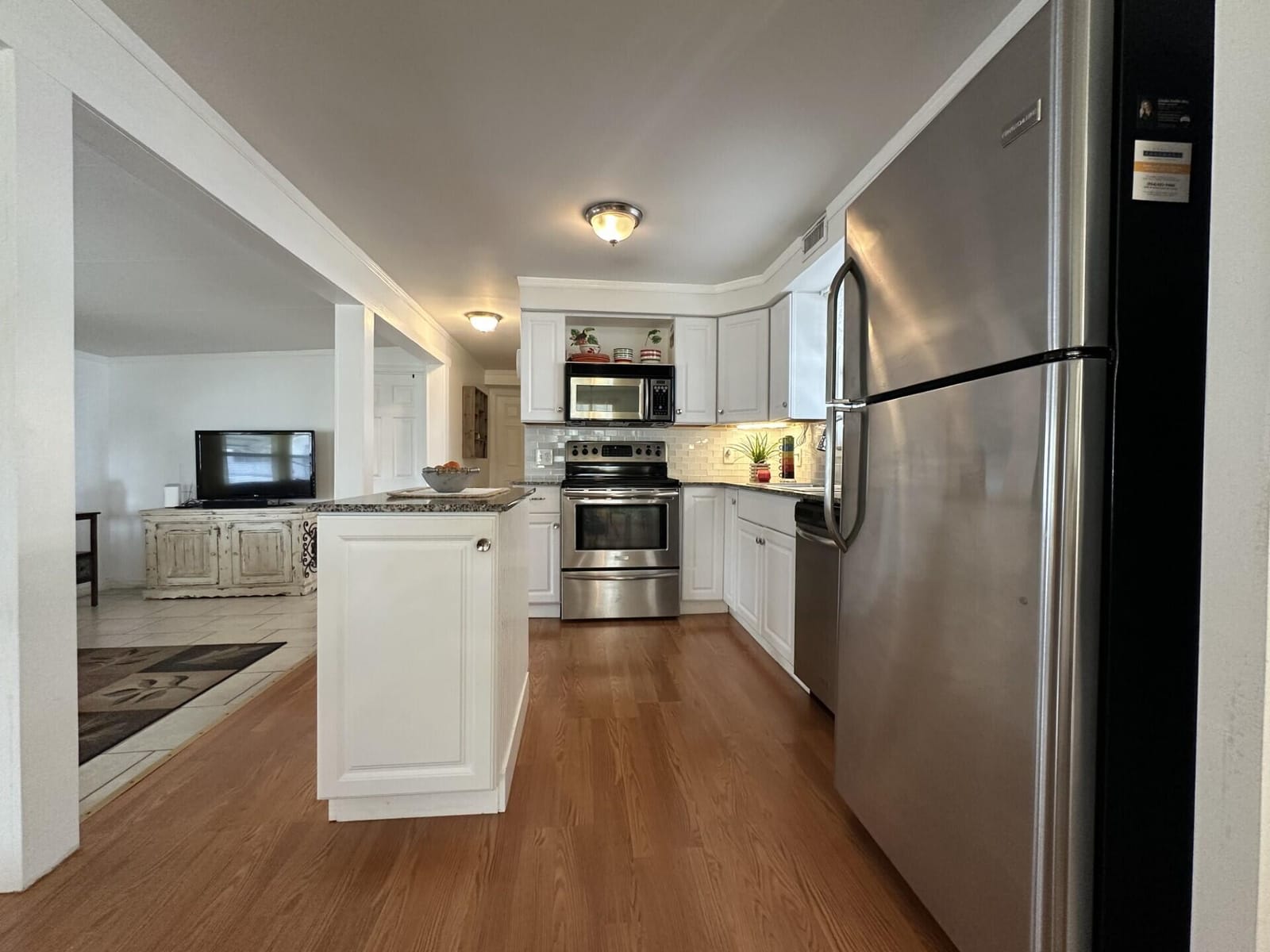 8661 SW 18th Place, Davie, FL 33324 photo 6