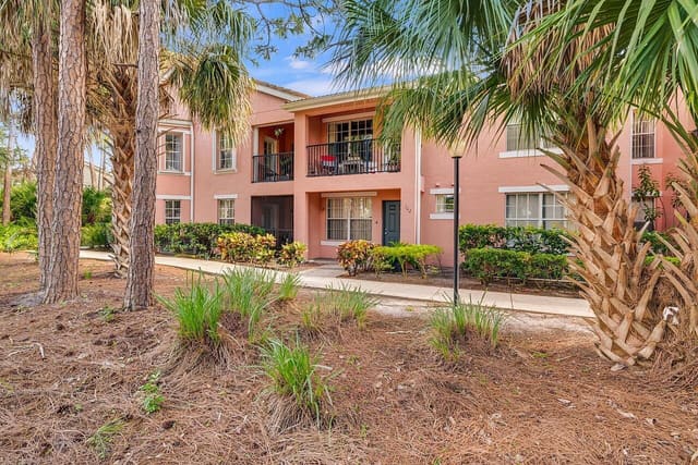106 SW Peacock Boulevard 4-102, Port St. Lucie, FL 34986