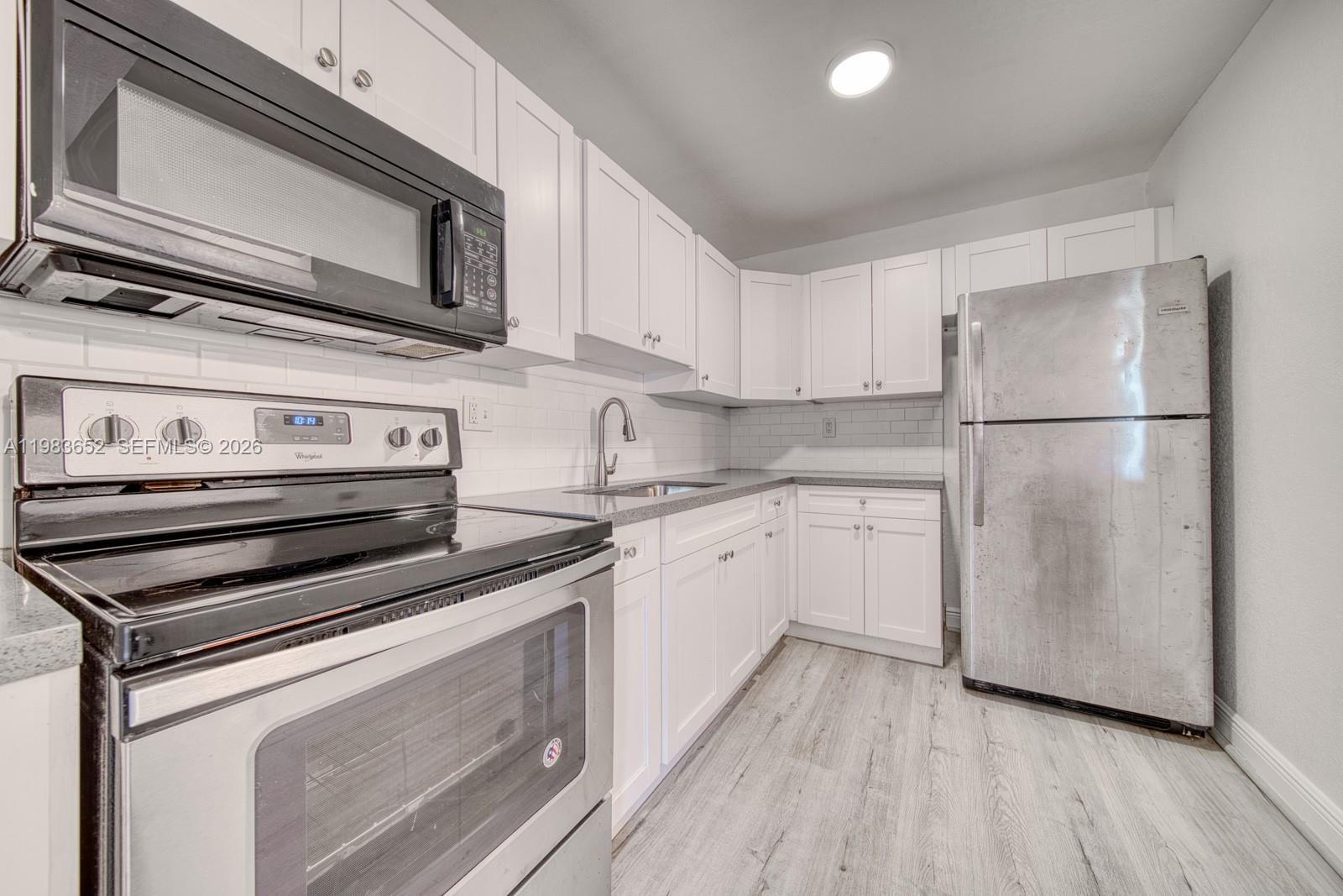 9459 SW 76th Street R5, Miami, FL 33173, Miami
