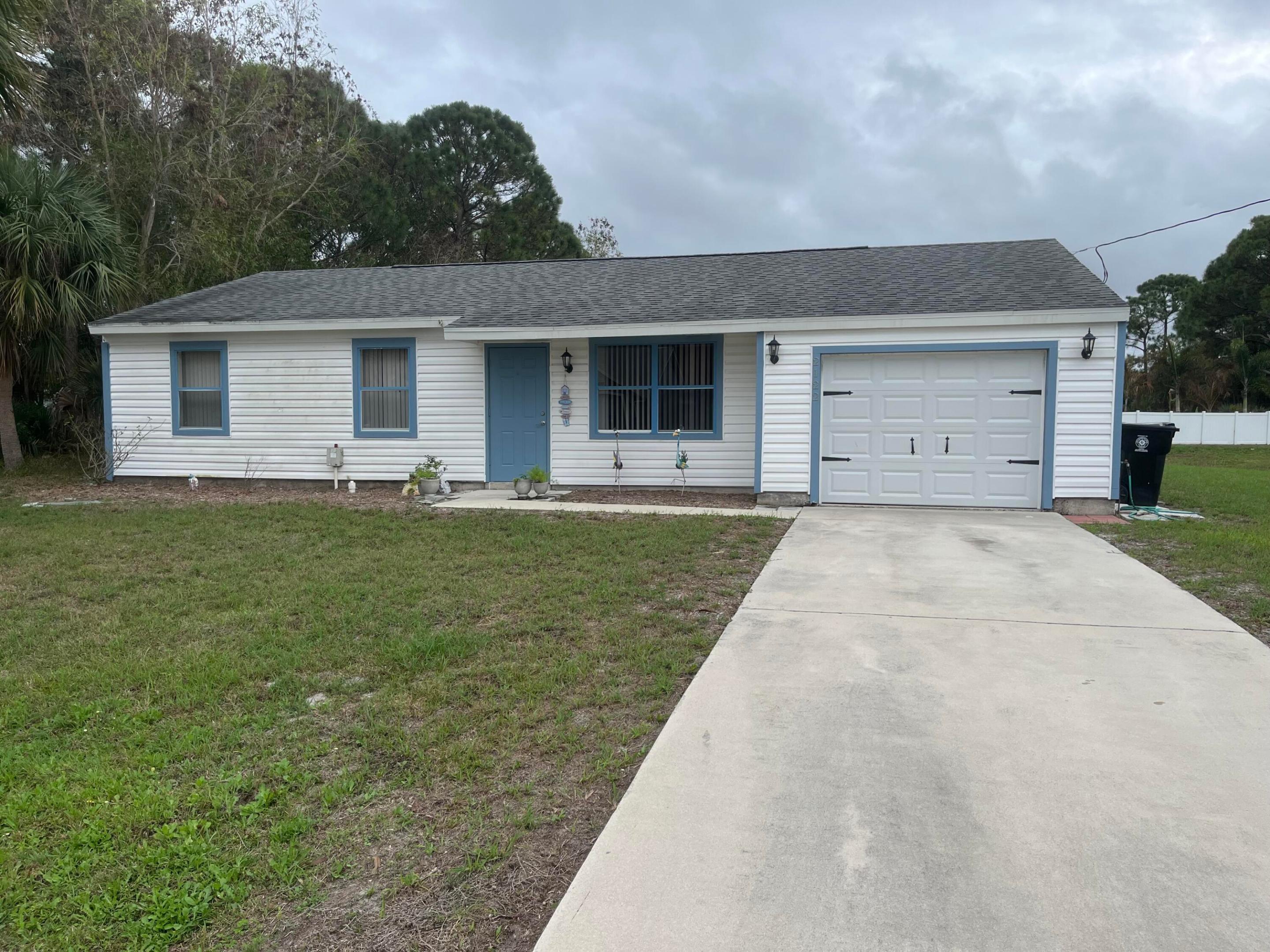 2122 SE Heathwood Circle, Port St. Lucie, FL 34952, Port St Lucie