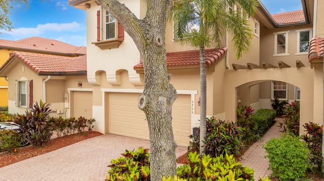 5755 NW 120th Avenue, sold in Tuscany AT Heron Bay, Coral Springs, FL