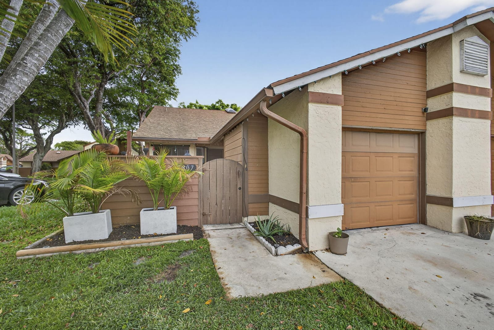3807 Collinwood Lane, West Palm Beach, FL 33406 photo 2