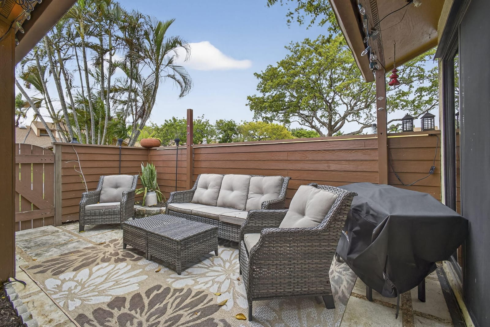 3807 Collinwood Lane, West Palm Beach, FL 33406 photo 4