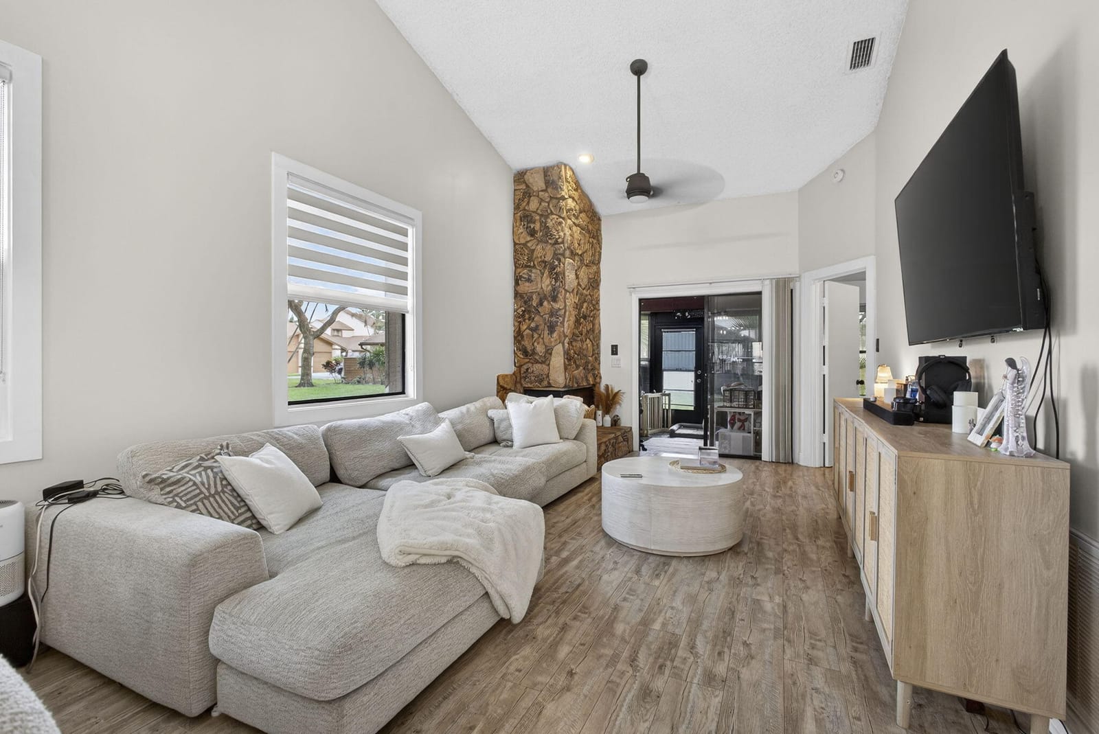 3807 Collinwood Lane, West Palm Beach, FL 33406 photo 10