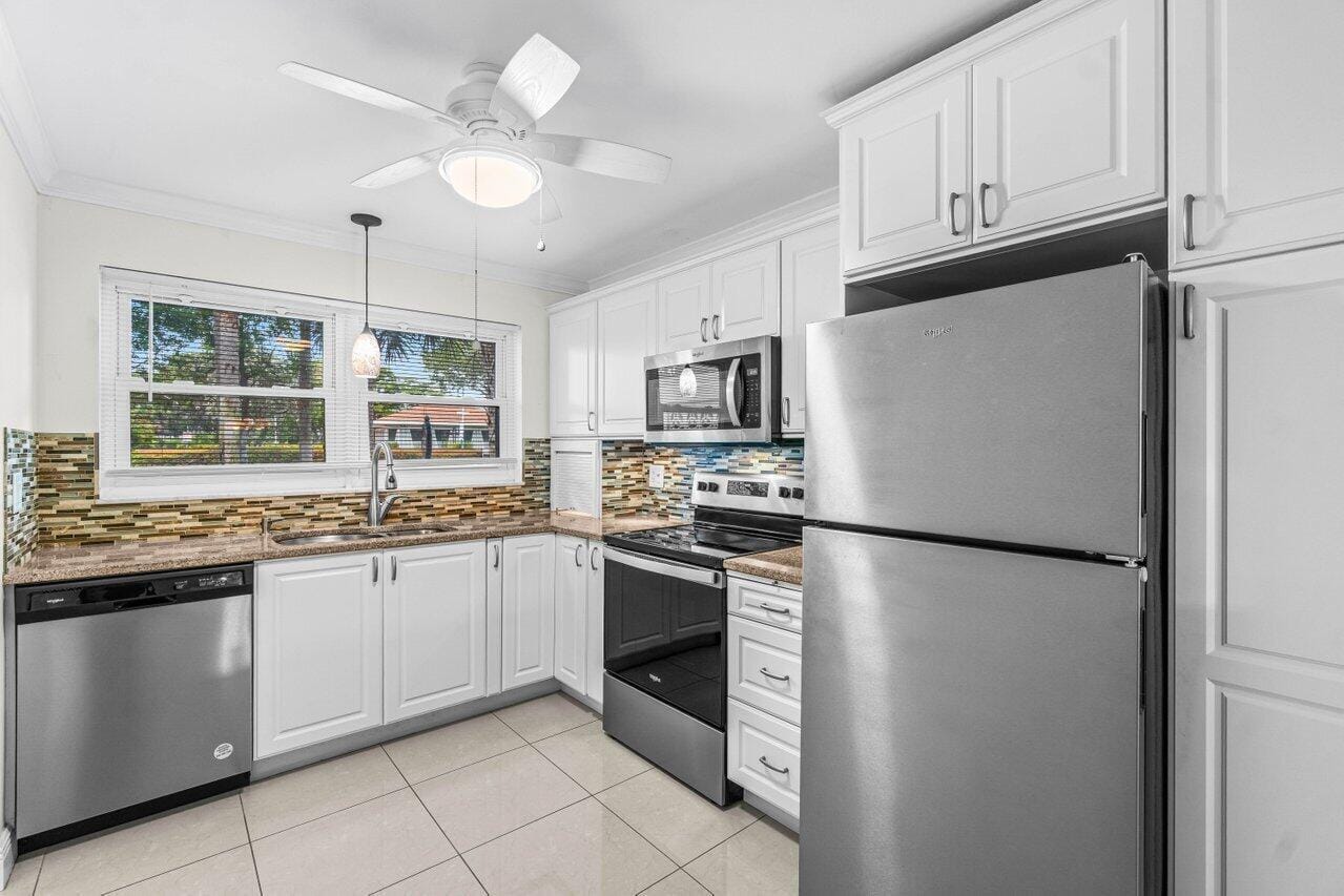 2010 S Federal Highway 101, Boynton Beach, FL 33435 photo 3