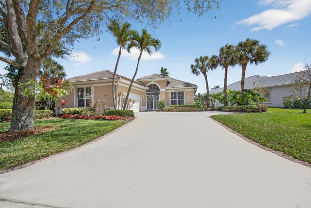 2199 SW Brookhaven Way, sold in Monarch, Palm City, FL