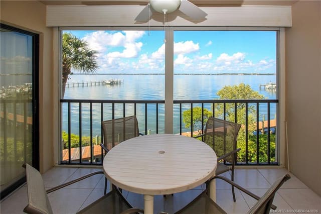 4680 NE Sandpebble Trace 303, Stuart, FL 34996