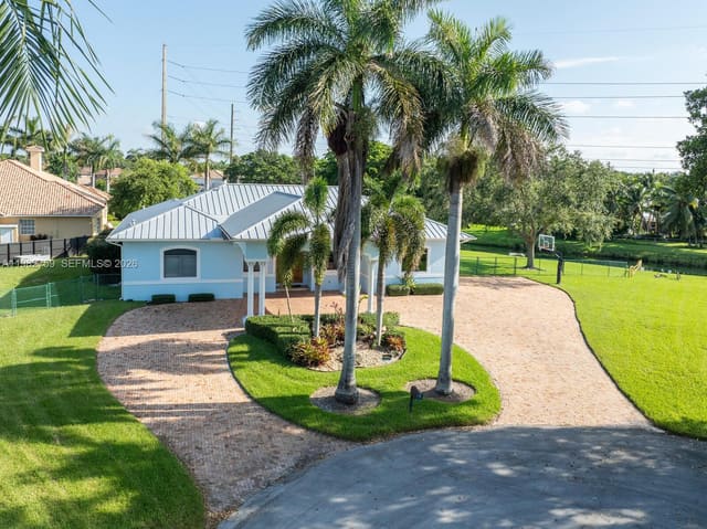 16230 SW 89th Court, Palmetto Bay, FL 33157