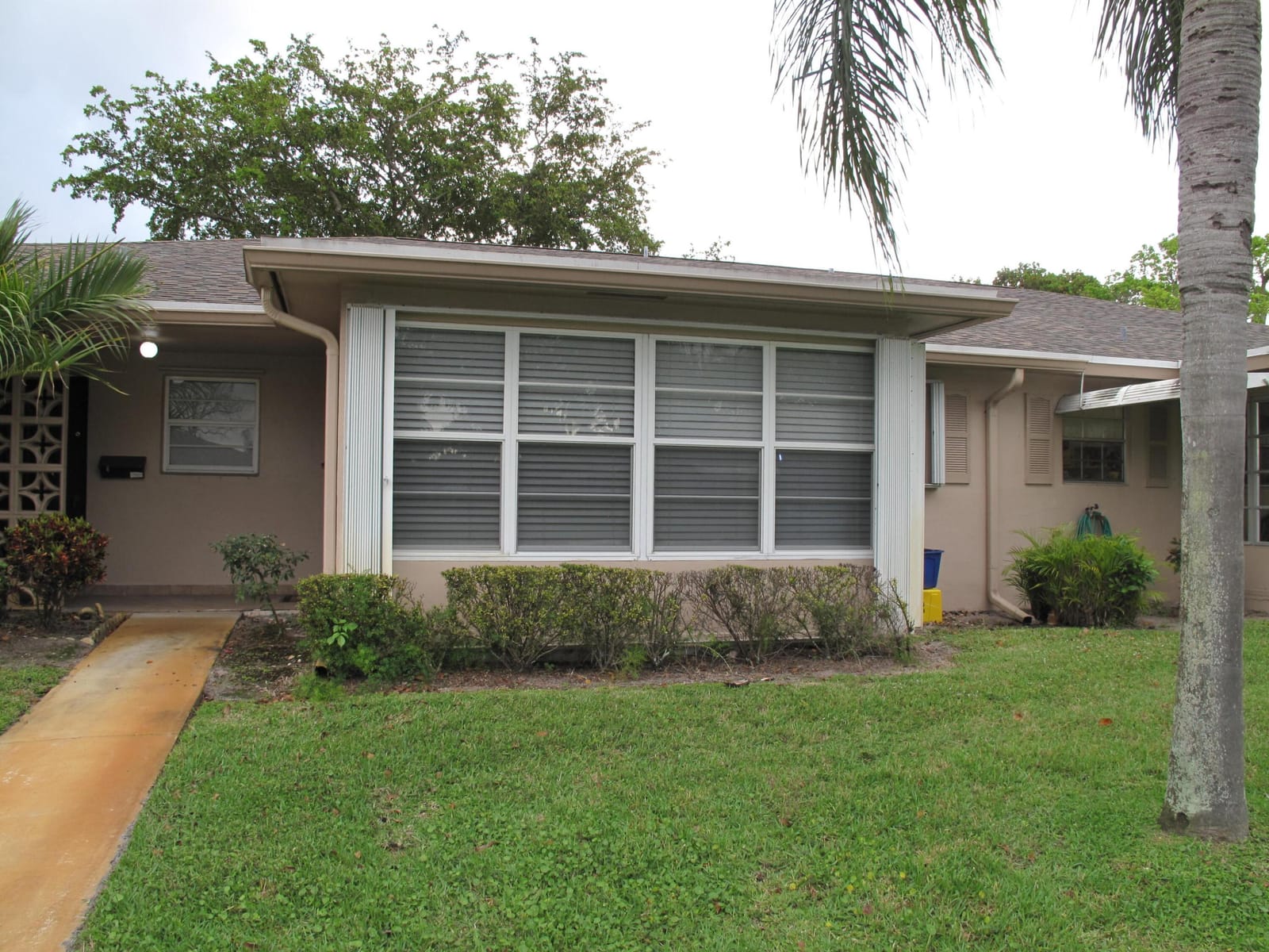 1315 SE High Point Way Way SE B, Delray Beach, FL 33445 photo 2