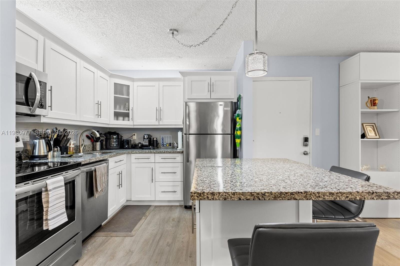 10709 W Clairmont Circle 111 — photo 4