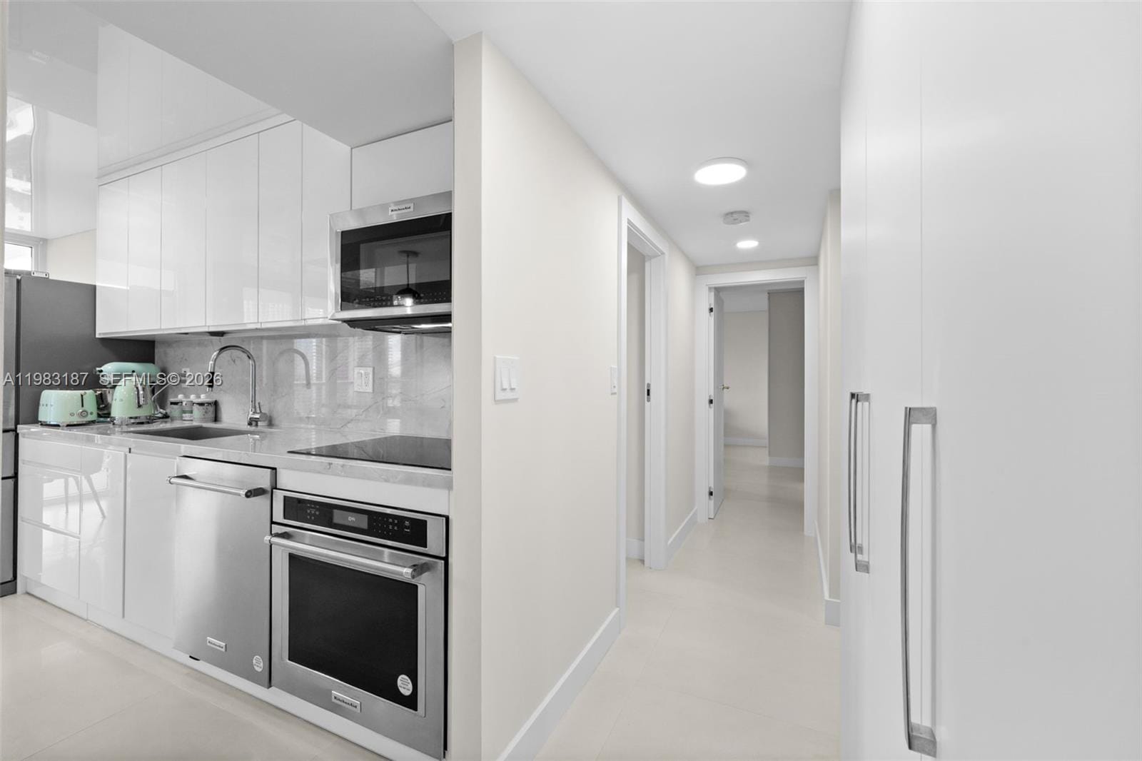 230 S 174th Street 2202, Sunny Isles Beach, FL 33160 photo 19