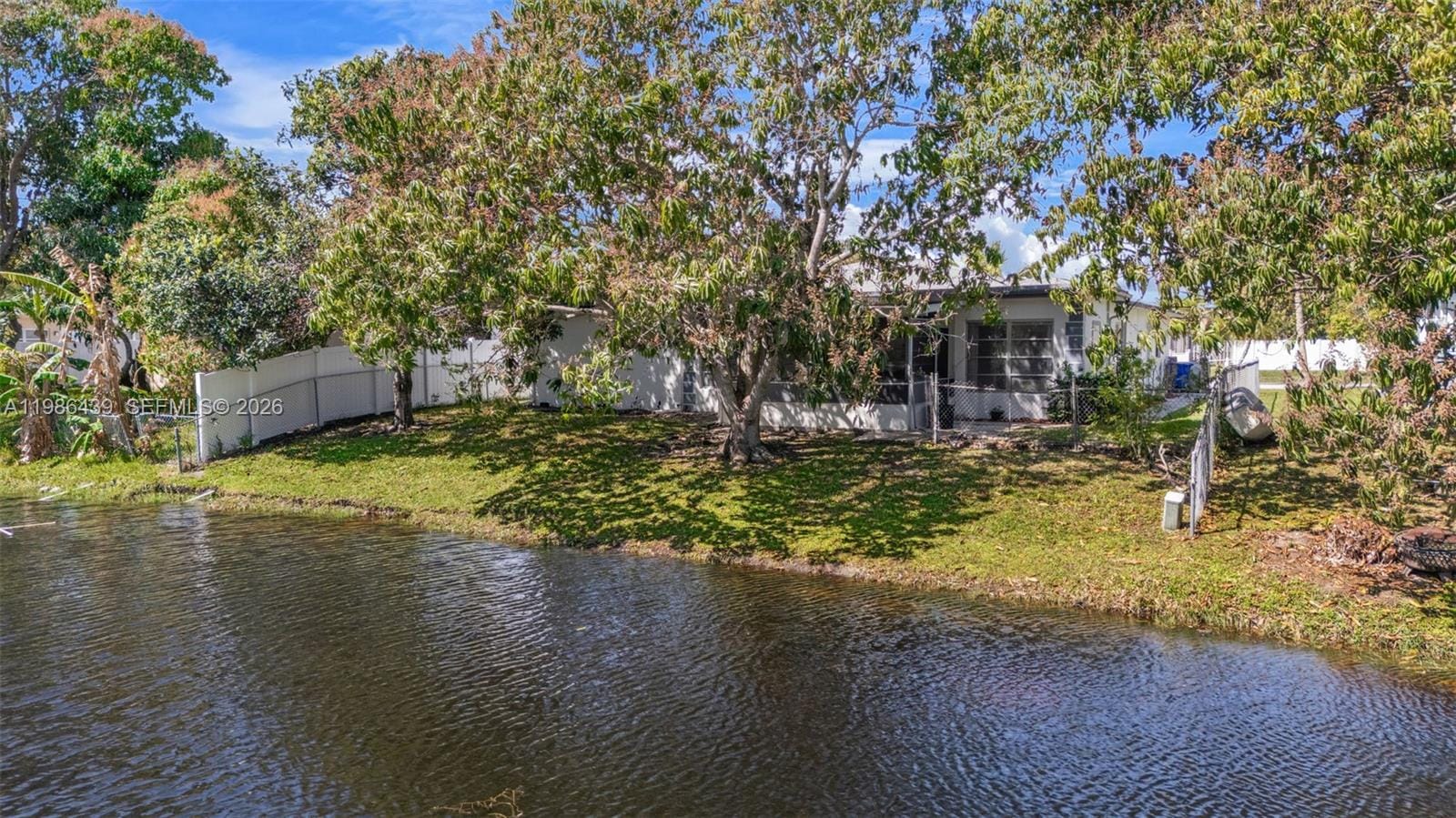 815 SW 50th Terrace — photo 4