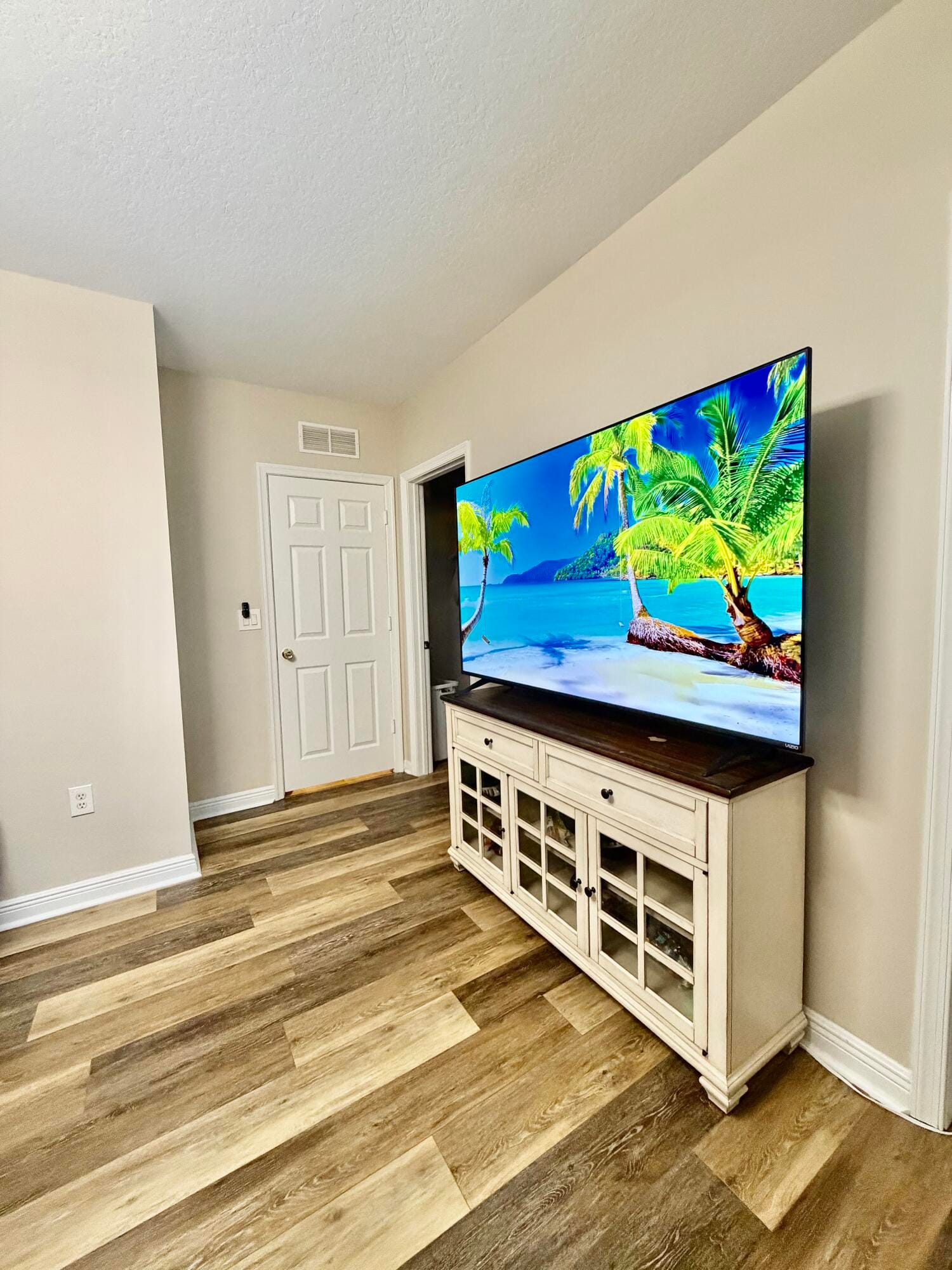1033 NE 17th Way 2003, Fort Lauderdale, FL 33304 photo 11