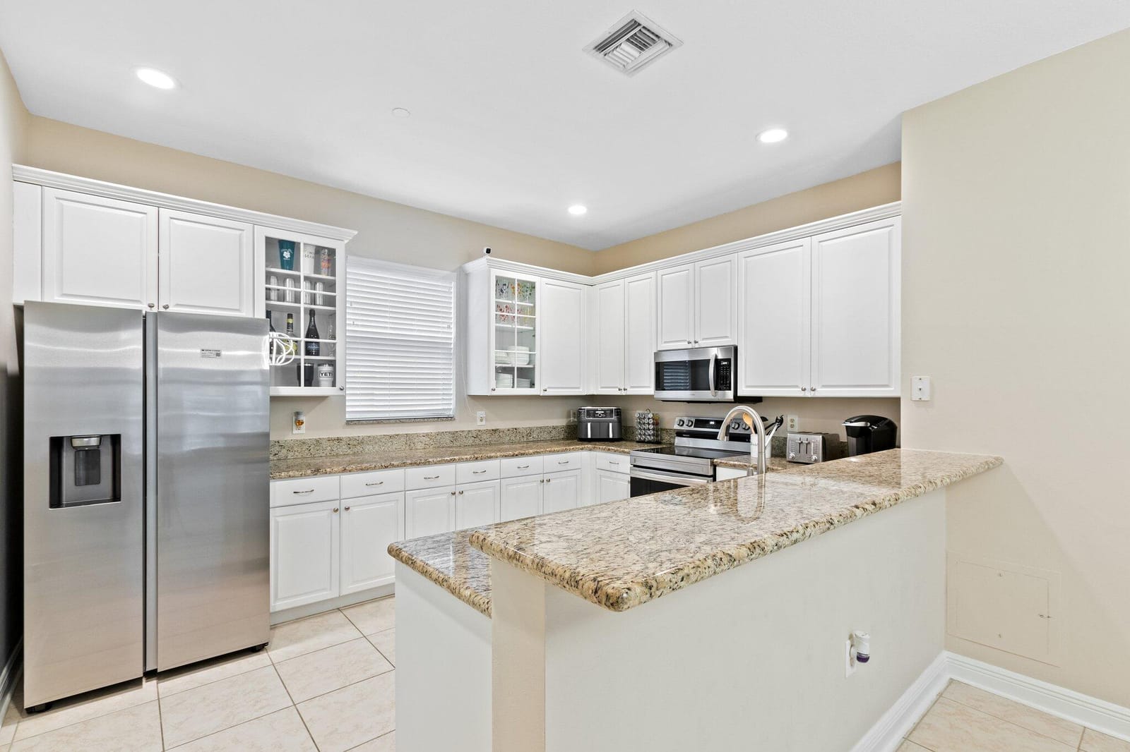 1033 NE 17th Way 2003, Fort Lauderdale, FL 33304 photo 4