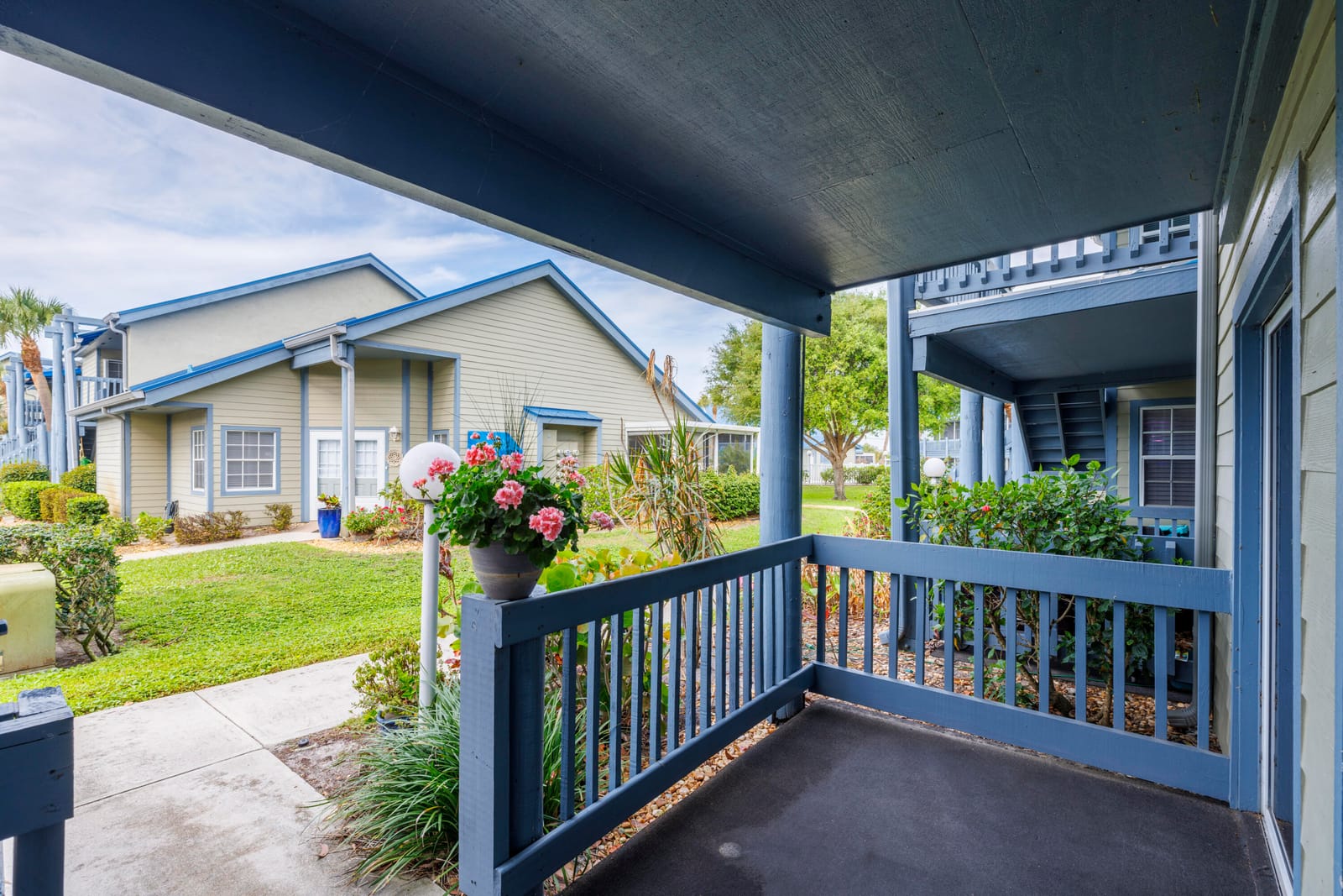 1421 NE 14th Court Q-19, Jensen Beach, FL 34957 photo 4