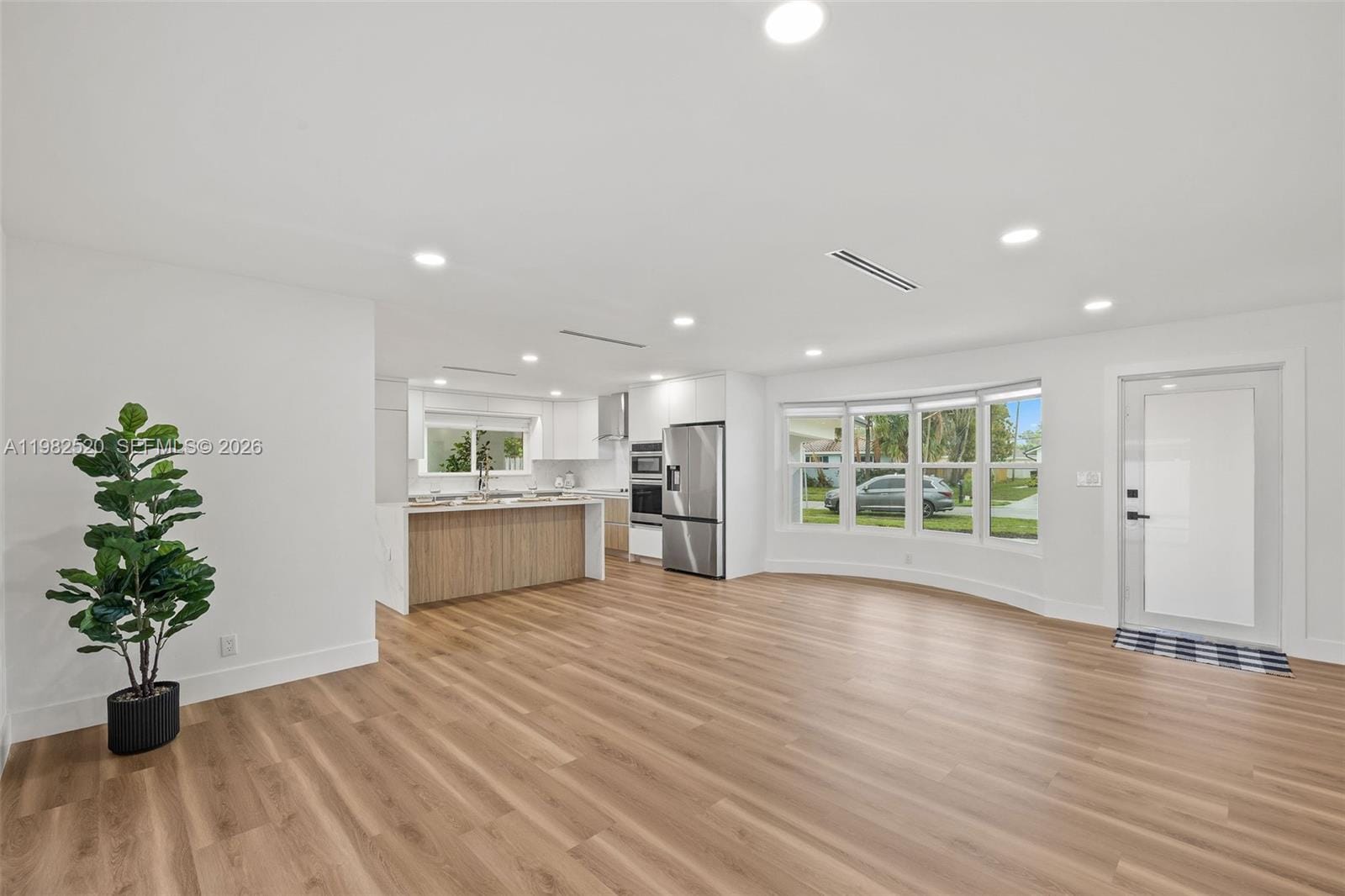 437 NW 13th Drive — photo 4