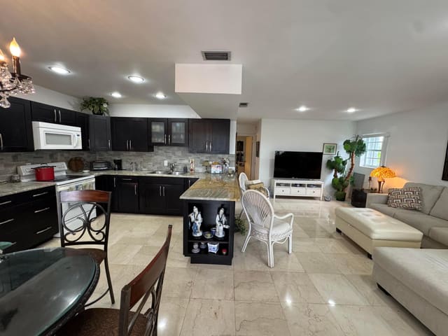 5505 N Ocean Boulevard 5-203, Ocean Ridge, FL 33435