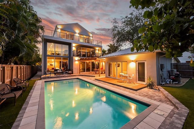 640 NE 17th Way, Fort Lauderdale, FL 33304