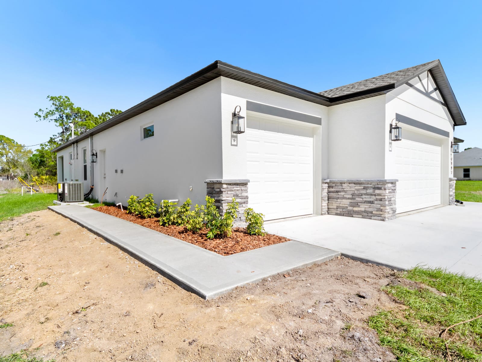 2981 SE Gaffney Ave Avenue SE 2981 — photo 5