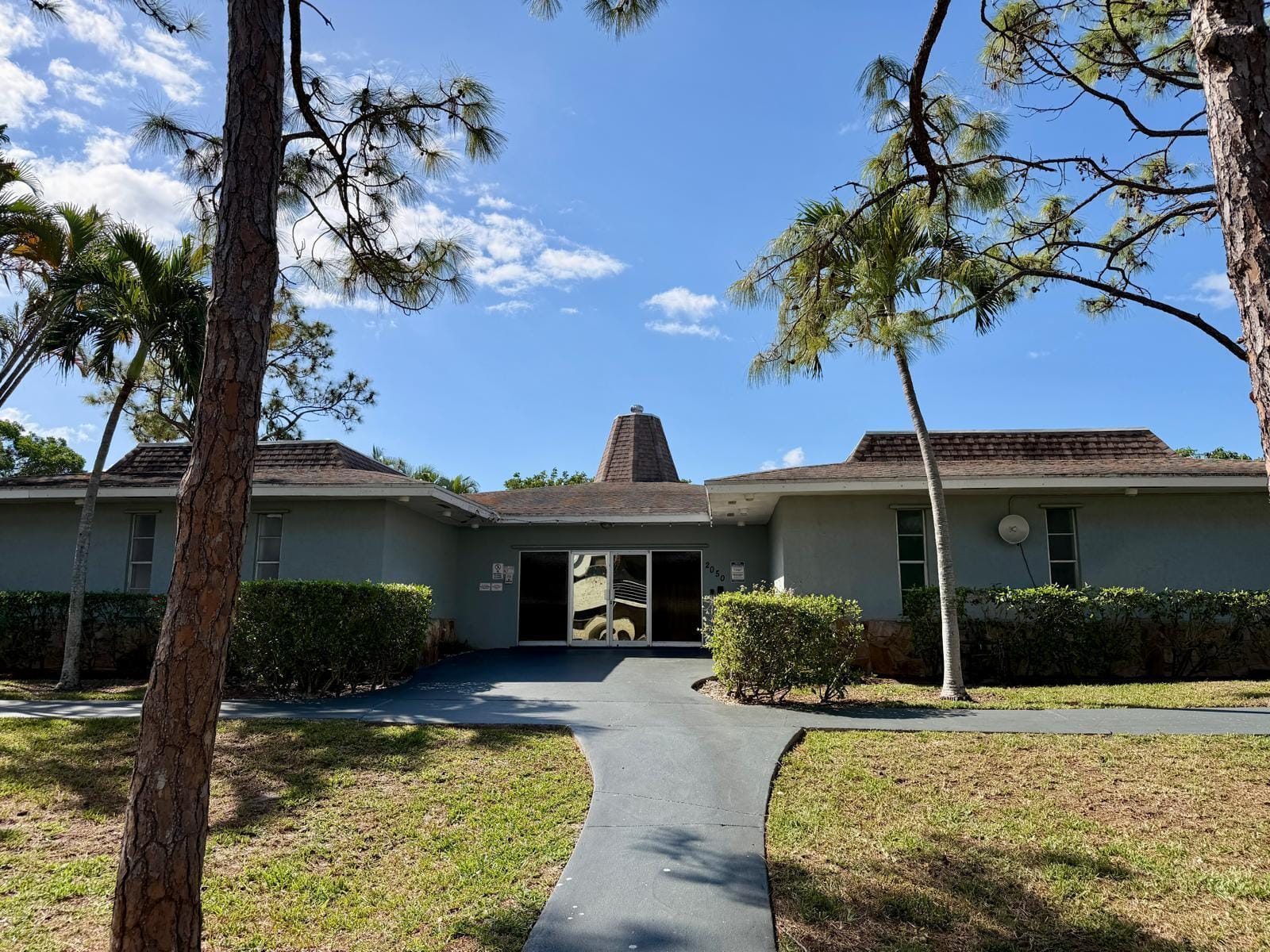 2000 Springdale Boulevard 102, Palm Springs, FL 33461 photo 9