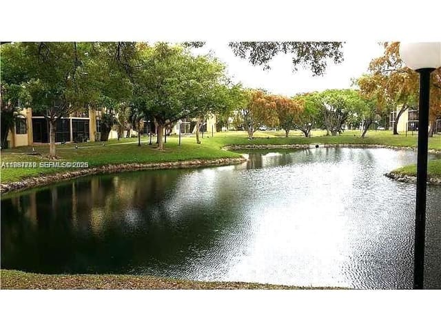 3253 Foxcroft Road G107, Foxcroft Apts Inc, Miramar, FL