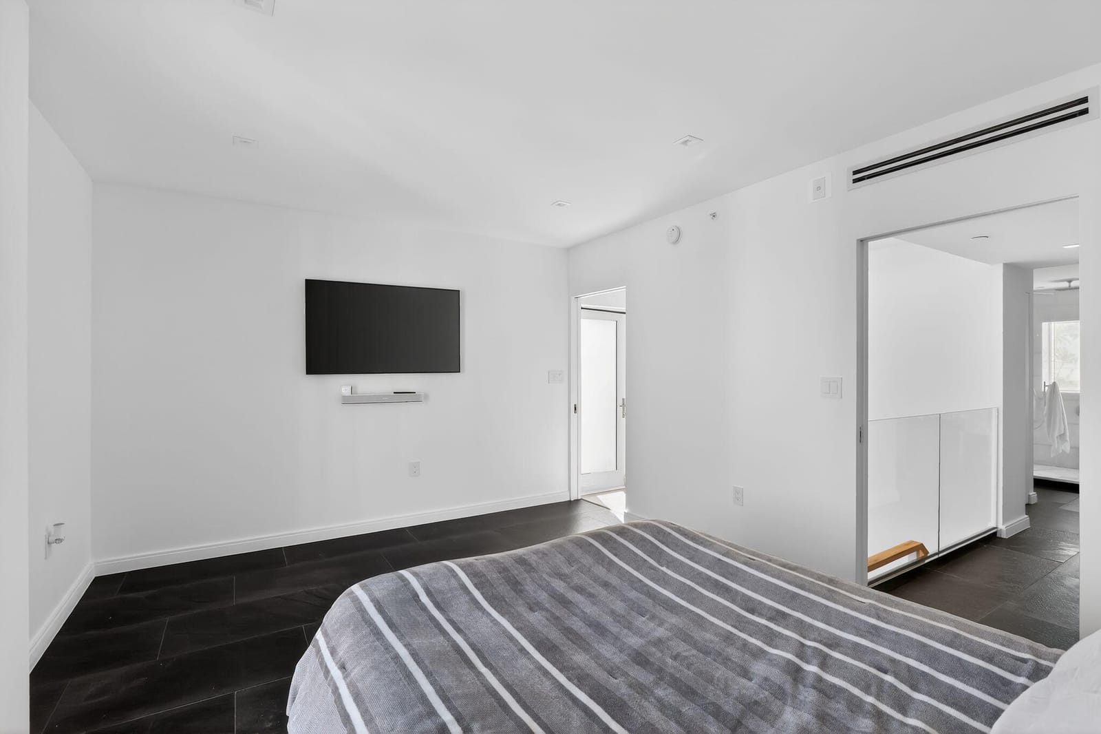120 Jefferson Avenue 12009, Miami Beach, FL 33139 photo 19