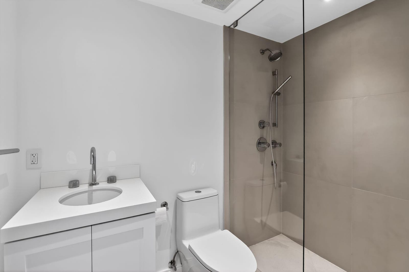 120 Jefferson Avenue 12009, Miami Beach, FL 33139 photo 23