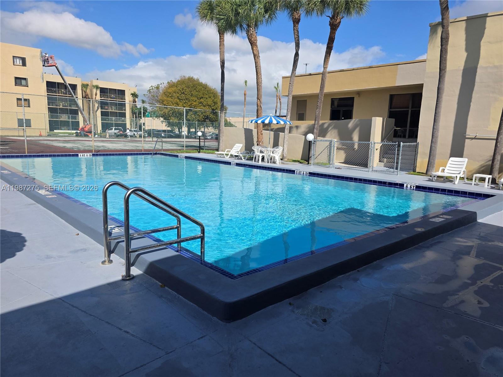 8615 NW 8th Street 319, Miami, FL 33126, Miami