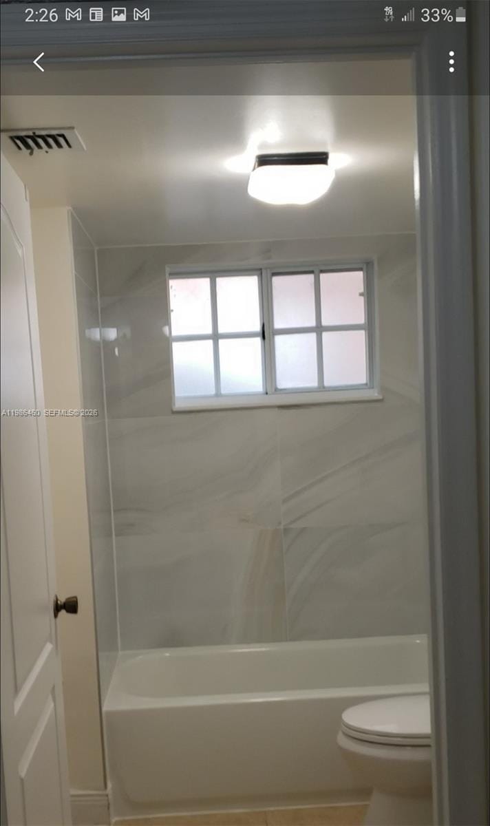 2425 W 76th Street 109, Hialeah, FL 33016 photo 7