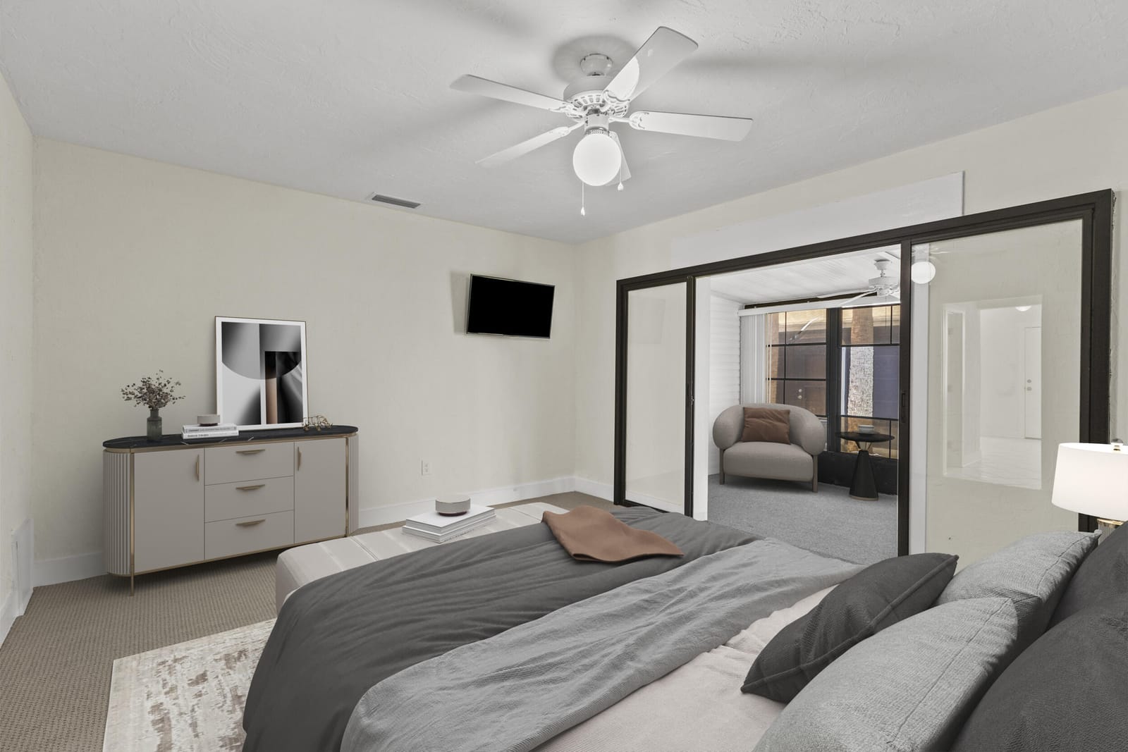 908 Villas Drive 18 — photo 3