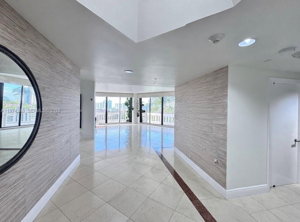 2000 Island Boulevard 606, Aventura, FL 33160, Aventura